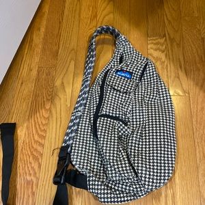 Kavu sling bag